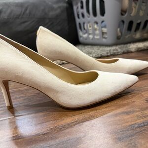 Ralph Lauren Elegant Cream Women's Pumps